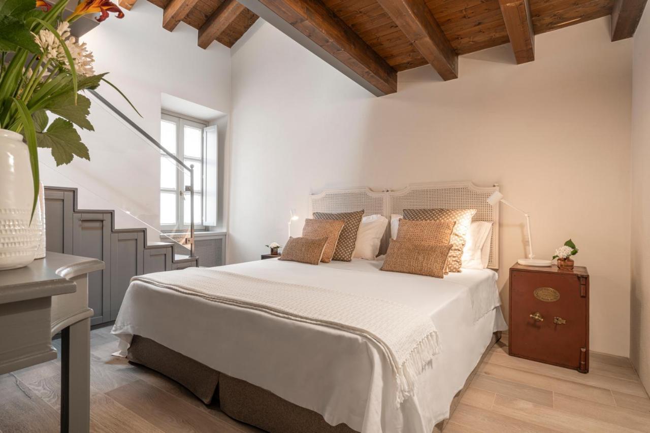 Corlo Holiday Home Лонато Экстерьер фото